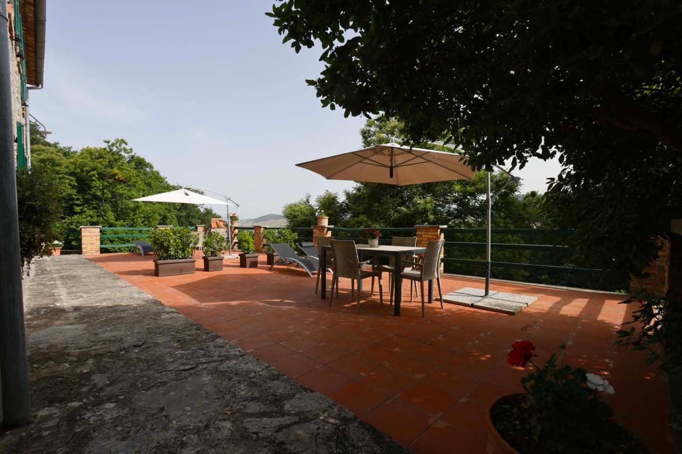Agriturismo Casale Le Crete Acquapendente Exterior foto